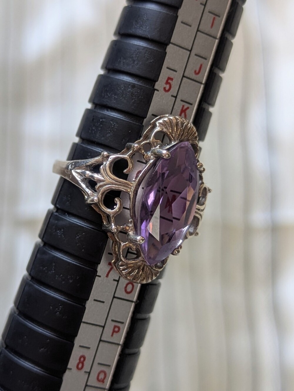 Ornate Vintage Amethyst & Sterling Silver Ring with Filigree Scroll Details - Picture 5 of 6